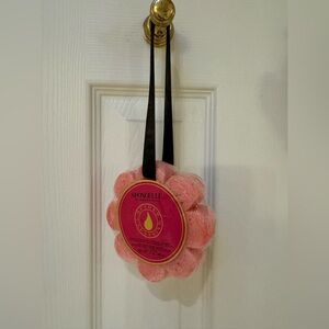 Spongelle Bulgarian Rose Flower Buffer Sponge: sealed package